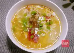 Illustration of how to make tomato beef noodles 8