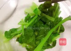 Illustration of cooking noodles with oil 12