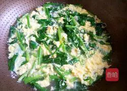 Illustration of how to make spinach and egg soup 7