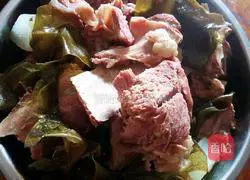 Illustration of how to cook bone soup over firewood 9