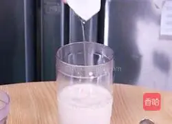 Illustration of making konjac crystal milk tea 3