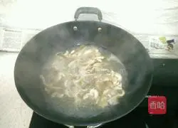 Illustration of how to make oyster mushroom meat soup 9