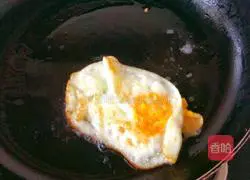 Illustration of how to make vegetables, ham, and egg noodles 3