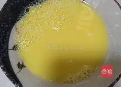 Illustration of how to make tender steamed eggs 4