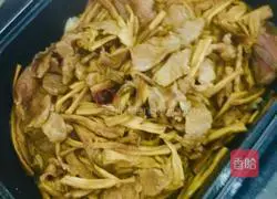 Illustration of how to make Mushu Pork 8