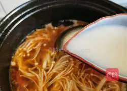 Illustration of tomato, enoki mushroom and egg soup 10