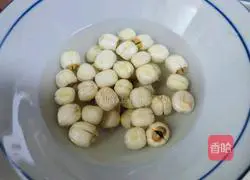 Lily lotus seed soup recipe 1