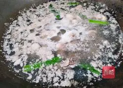 Illustration of how to make sour radish and duck soup 8