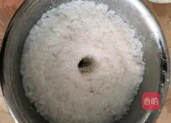 Illustration of homemade sweet rice wine 3