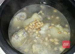 Illustration of how to make peanut pig's feet soup 9
