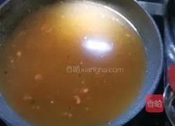 Tomato Pimple Soup Illustration 7