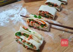 Illustration of how to make pan-fried flower rolls 13