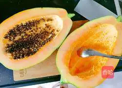 Illustration of how to make stewed pears with milk, red dates and papaya 5