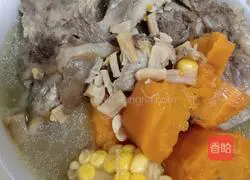 Illustration of how to make scallop bone soup 4