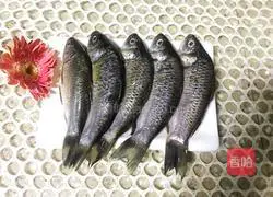 Wild crucian carp tofu soup recipe 2