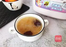 Illustration of how to make red date and white fungus soup 10