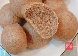 Illustration of how to make black whole wheat steamed buns 12