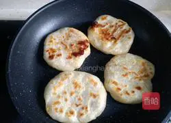 Illustration of how to make fresh meat pie 14