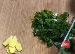 Illustration of how to make shredded chicken (coriander version) 4