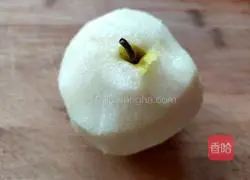 Illustration of how to make white fungus and sweet pear soup 6