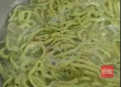 Illustration of how to make clam vegetable noodles 4