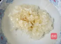 How to make fruit white fungus soup Illustration 2