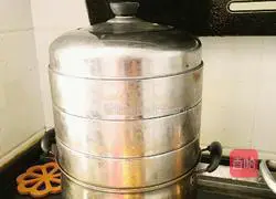 Flower-shaped watermelon steamed buns recipe 23