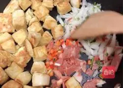 Illustration of how to make cumin and bacon fried steamed buns (improved version of cumin fried naan) 5