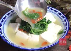 Illustration of how to make tofu, wolfberry and radish seedling soup 10