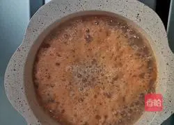 Illustration of how to make egg and persimmon noodles for 8-month-old babies 6