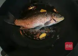 Recipe for crucian carp and winter melon soup Illustration 6