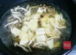 Illustration of how to make three fresh tofu soup 7
