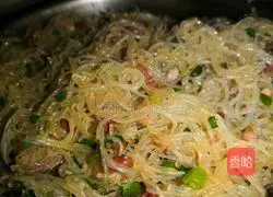 Illustration of how to make vermicelli buns 2