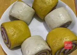 Illustration of how to make three-color steamed buns 15
