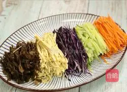 Illustration of how to make auspicious colorful silk 8