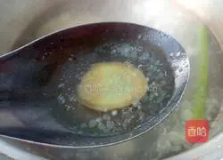 Illustration of how to make Qi and Blood Chicken Soup 5