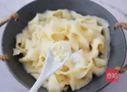 Simple version of how to make fried noodles 6