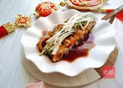 Illustration of how to make cold pork skin jelly 12