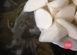 Illustration of how to make yam and pigeon soup 8