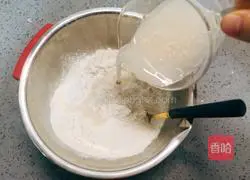 Illustration of how to make spicy flower rolls 3