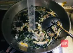 Hot and sour intestine soup recipe 5