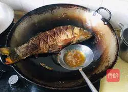 Illustration of home-cooked braised fish 4