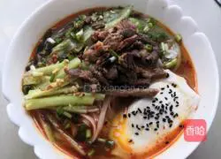 Illustration of how to make shredded pork noodles 6