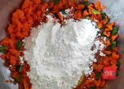 Illustration of how to make carrot and egg pancakes 1