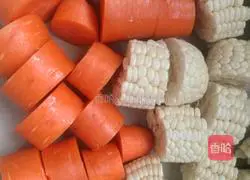 Illustration of how to make pork ribs and corn soup 2