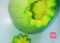 Illustration of how to make green melon steamed eggs 3