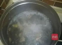 Illustration of how to make cucumber and meat slices soup 6