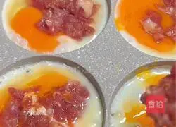 Illustration of how to make Chinese burgers 3