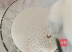 Illustration of how to make peanut thick soy milk 12