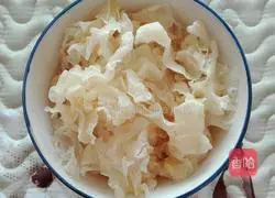 Brown Sugar Apple Tremella Soup Recipe Illustration 4